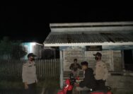 Anggota Polsek Ulubongka Patroli Dialogis Sambangi Warga Sampaikan Pesan Kamtibmas dan Protokol Kesehatan.