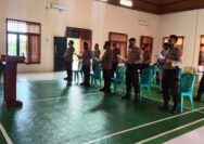 Personil Polres Touna Beragama Nasrani Saat Mengikuti Binrohtal di Aula Endra Dharma Laksana Polres Touna.