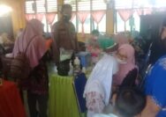 KBO Binmas Polres Touna Turun Langsung Pantau Pelaksanaan Vaksinasi Anak dan Lansia di SDN 5 Ratolindo
