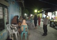 Personil Polsek Ampana Kota melaksanakan Kegiatan Rutin Yang Ditingkatkan (KRYD) dengan Patroli Dialogis di wilayah hukum Polsek Ampana Kota, Rabu malam (23/02/2022).