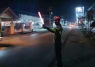 Satlantas Polres Touna Pengaturan Arus Lalin Malam Hari