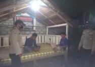 Personil Polsek Ulubongka Patroli Dialogis Ajak Warga Disiplin Prokes dan Laksanakan Vaksinasi