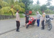 Personil Polsek Ulubongka Polsek Bripka Risman dan Bripka Adriansah melaksanakan kegiatan Patroli Dialogis di Desa Bonevoto Wilayah Hukum Polsek Ulubongka Polres Touna