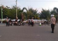 Personel Polsek Ampana Kota Polres Touna menyisir tempat-tempat yang biasa muda mudi jadikan tempat balapan liar