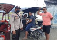 Personil Polsek Una Una jajaran Polres Touna Bripka Muh. Fariandi menggelar patroli di pelabuhan dan di seputaran Desa Wakai , Kecamatan Una Una, Kabupaten Touna, Sabtu (21/05/2022) sekitar pukul 09.00 Wita.