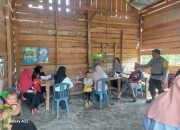 Bhabinkamtibmas Polsek Ampana Tete Aipda I Wayan Budi Gunarta Sambangi Desa Wanasari Berikan Pembinaan dan Penyuluhan Antisipasi Tindak Pidana Kekerasan Terhadap Anak dan Perempuan