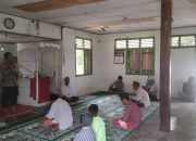 Kapolsek Ulubongka Gelar Kegiatan Jumat Keliling Di Masjid Al Amin Desa Paranonge